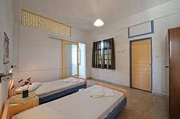 Sirena Apartments Agia Pelagia  Exterior photo