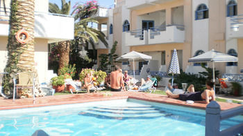 Sirena Apartments Agia Pelagia  Exterior photo