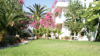 Sirena Apartments Agia Pelagia  Exterior photo